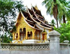 Sdostasien, Laos: Land des Lchelns - Vergoldeter Tempel